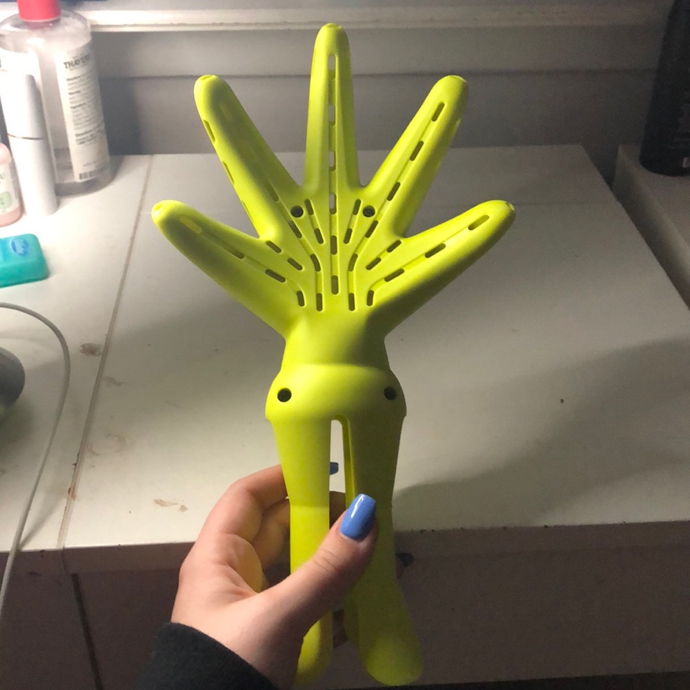 DevaCurl hairdryer attachment